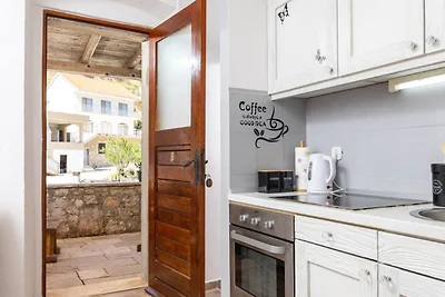 Apartment Vela Stiniva mit Terrasse