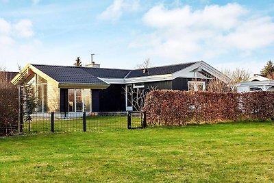 4 Sterne Ferienhaus in Karrebæksminde