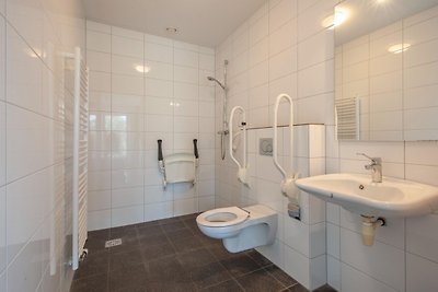 Luxe villa met tien badkamers en wasmachine i...