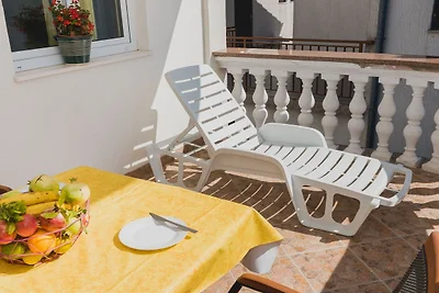 Two Bedroom Apartment with Sea view