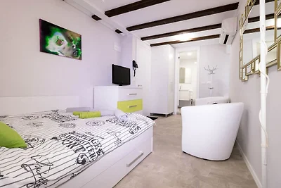 Piran Downtown Chic and Cozy Apartments - Com...