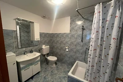 Gut gelegene Wohnung in Rogoznica