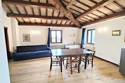 Wohnung in einem Dorf mit Swimmingpool