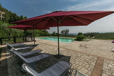 Appartamento con piscina a 1 ora da Roma