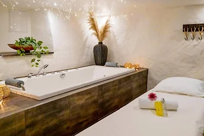 Schönes Hotelzimmer mit kostenlosem Frühstück