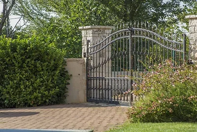 Villa in Kanfanar mit Barbecue und Wifi