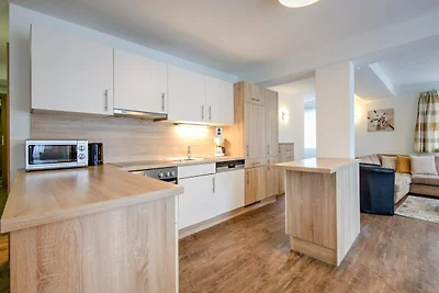 Ski-In/Ski-Out Brunner Apartment Top 2