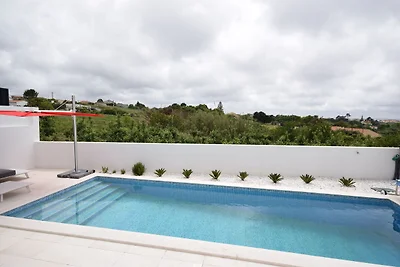 Moderne Villa in Lissabon mit Pool und...