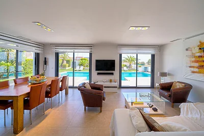 Gemütliche Villa mit eigenem Pool in...