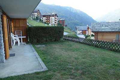 Angenehme Wohnung mit Terrasse in Hügeln