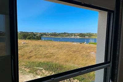 Mooi nieuw huis met klein uitzicht op zee