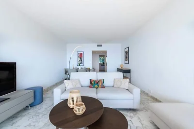 3-Zimmer-Apartment mit Meerblick und Pool – C...