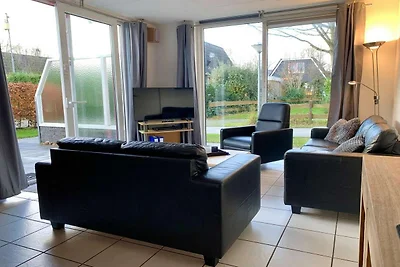 Modernes Ferienhaus mit Garten