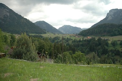 Vrijstaand chalet met uitzicht op de alpen, g...