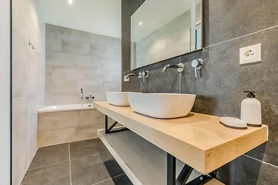 Modernes Ferienhaus in der Nähe von...
