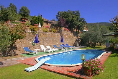 Malerisches Ferienhaus in Cortona mit...