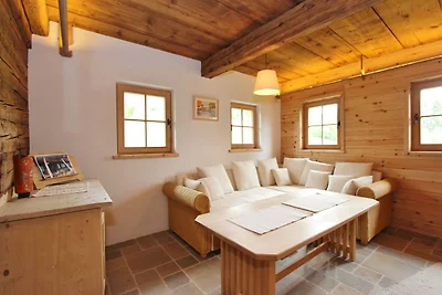 Chalet an der Skipiste in St. Johann in Tirol
