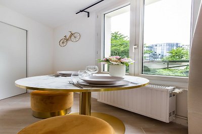 Studio Cosy - Parc des expositions / Tour Eif...