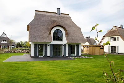 Luxushaus in Bodstedt mit Sauna und Lagune