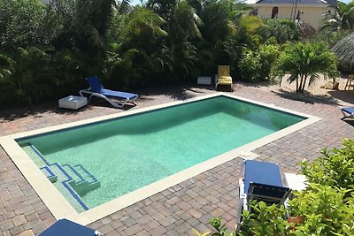 Fantástica villa con piscina en Jan Thiel