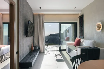 Ferienhaus auf Kreta mit Pool nahe Souda...