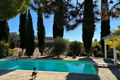 Mas de L' Embeli mit Pool
