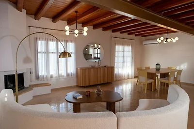 Villa in Panormo mit Pool und Strandnähe