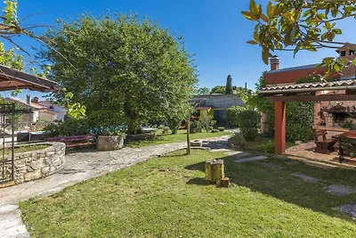 Villa in Žminj mit Schwimmbecken