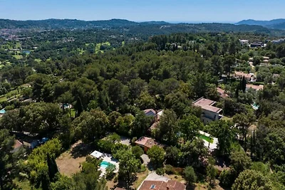 Cottage a Grasse con Piscina e Giardino