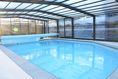 Luxuriöses Ferienhaus in Redu mit Pool