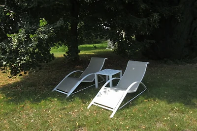 Vakantiehuis bij het bos in Lerné