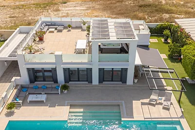 Stilvolle Villa mit Seeblick