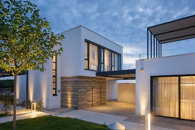 Moderne Villa in Bale mit Pool