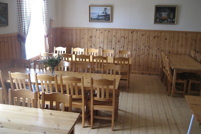Schönes Ferienhaus mit Sauna in Sysslebäck