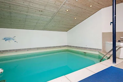 12 Personen Ferienhaus in Væggerløse-By Traum