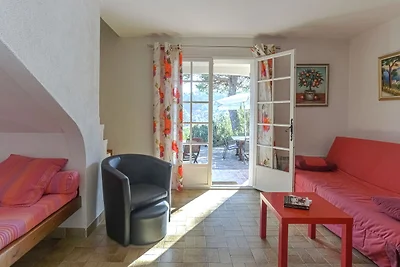 Provenzalisches Ferienhaus mit Terrasse