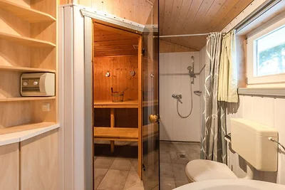 Ferienhaus mit Sauna im Ferienpark Mirow