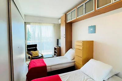 Appartamento a Cannes con piscina e balcone