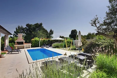 Villa con piscina e jacuzzi