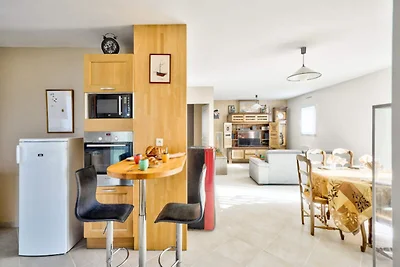 Appartamento a Plomeur vicino alla spiaggia d...