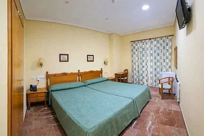 Komfortables Doppelzimmer – Hotel Albohera...