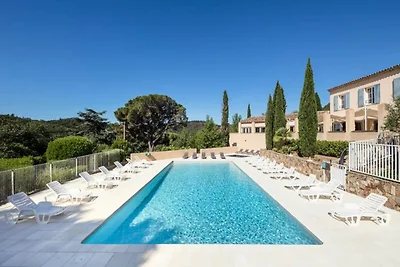 Residenzgarten und Stadt Les Bastides