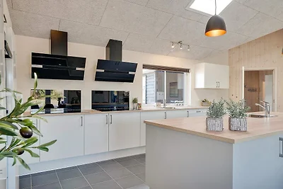 Luxe villa met zwembad in Grena