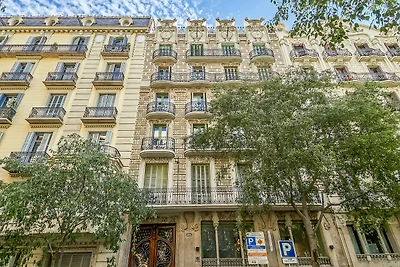 Moderne Villa in Eixample in Küstennähe