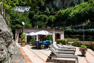 Villa in Ravello mit Zitronenhain