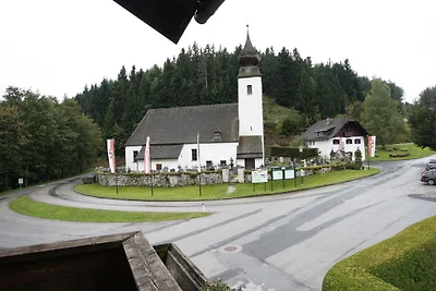 Malerische Wohnung mit Außenpool