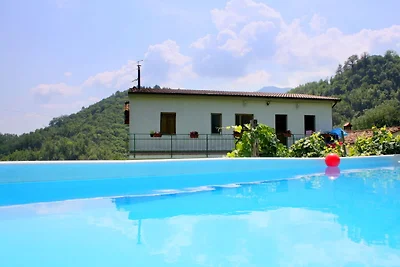 Accogliente casa vacanze a Molazzana con...
