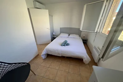 Huis aan het strand met zwembad