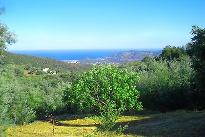 Villa panoramica a Tanneron con piscina