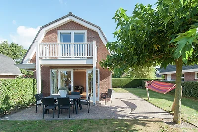 Dom wakacyjny blisko wybrzeża i lasu